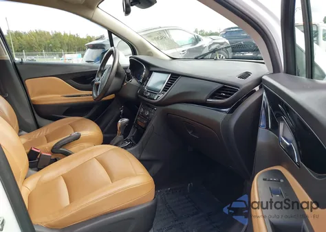 2018 Buick Encore Essence z USA, uszkodzony, nr VIN KL4CJGSB8JB648834